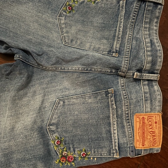 Lucky Brand 🍀 Ava Skinny floral embroidered cross stitched jeans size 4/27 NWOT - Picture 4 of 8